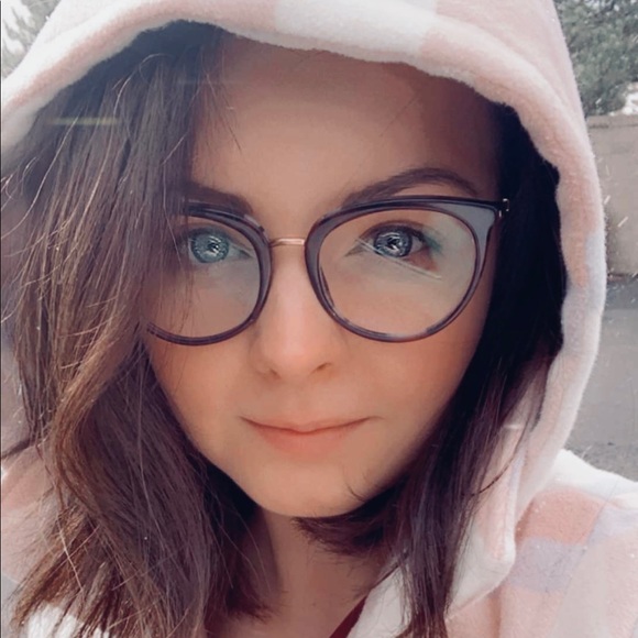 Meet your Posher, Mary - Picture 1 of 1